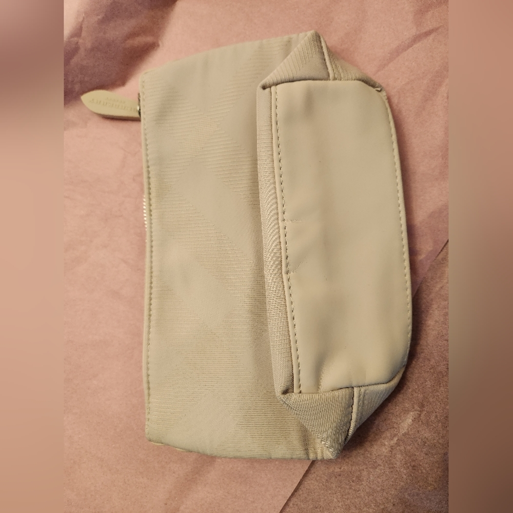New Burberry Small Cosmetic Pouch
